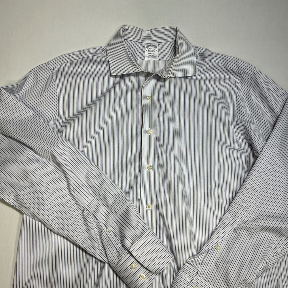 Brooks Brothers Regent Dress Shirt Striped Long Sleeve‎ Button Down 16 1/2 35